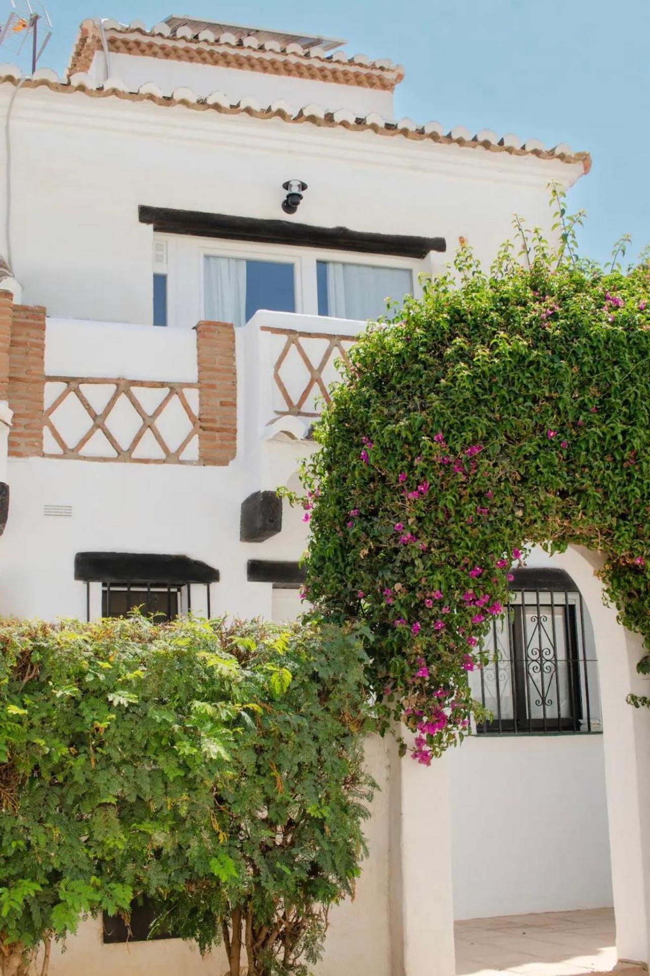 Mijas Costa - Beachside Apartment-B Sitio de Calahonda Exteriör bild