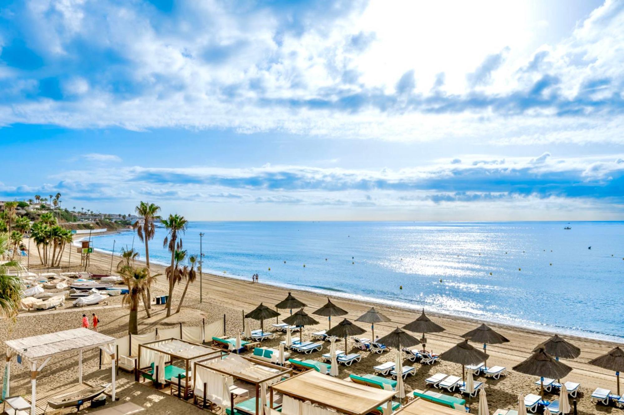 Mijas Costa - Beachside Apartment-B Sitio de Calahonda Exteriör bild